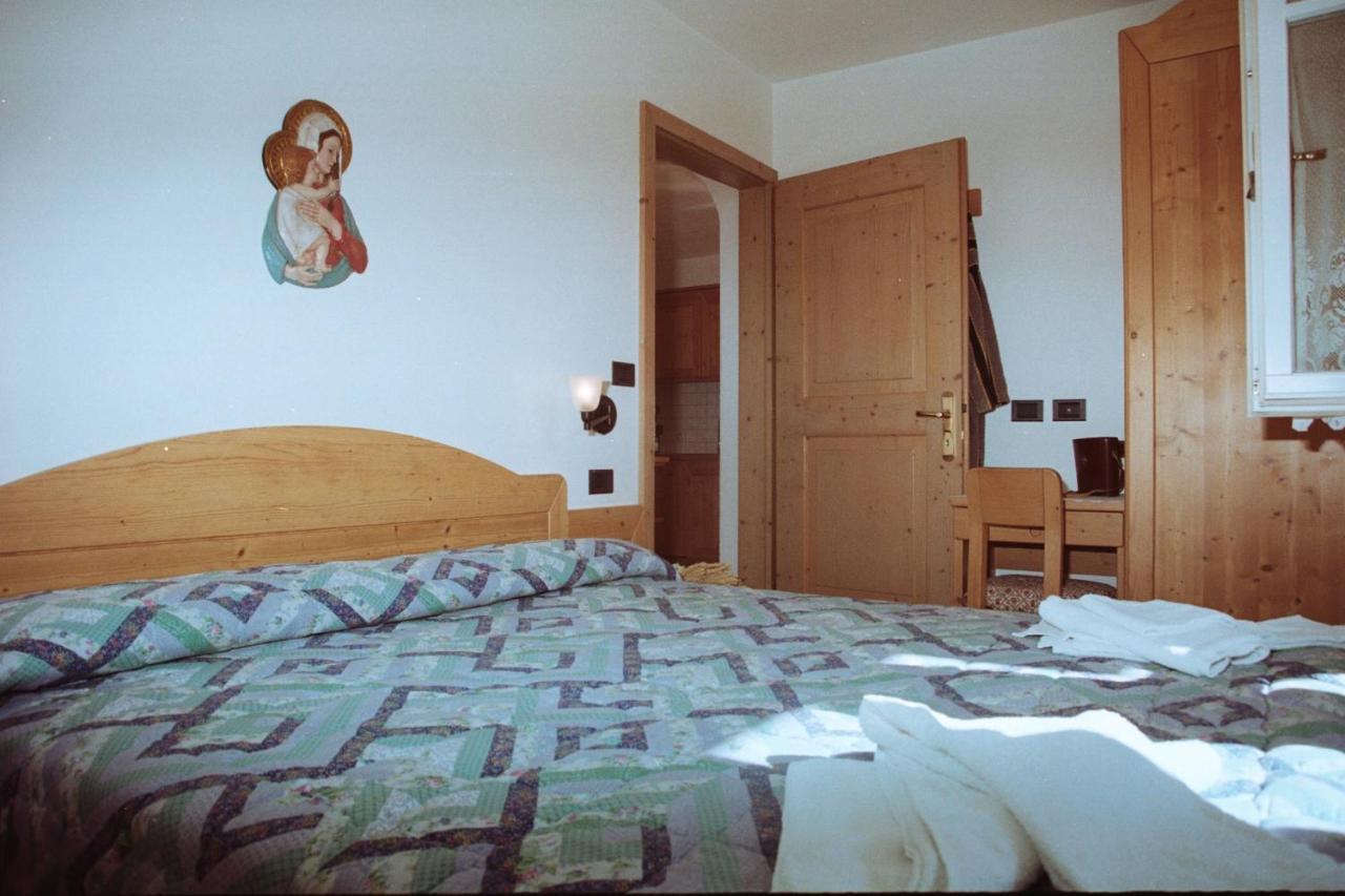 Residence Holiday Pozza di Fassa Exterior photo